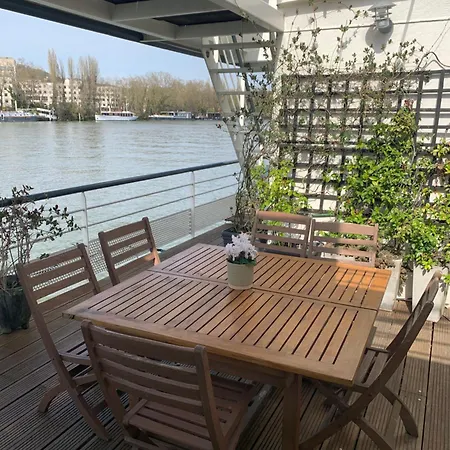 Loft Sur L'eau Avec Parking Παρίσι