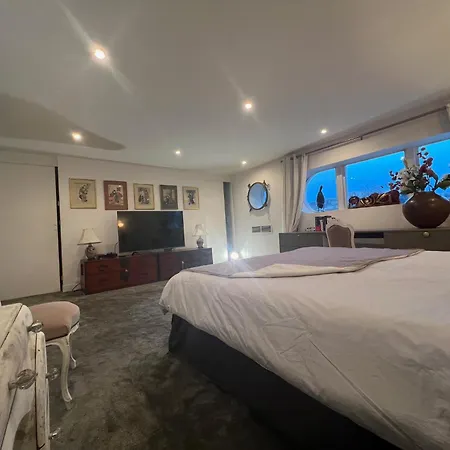 Loft Sur L'eau Avec Parking *