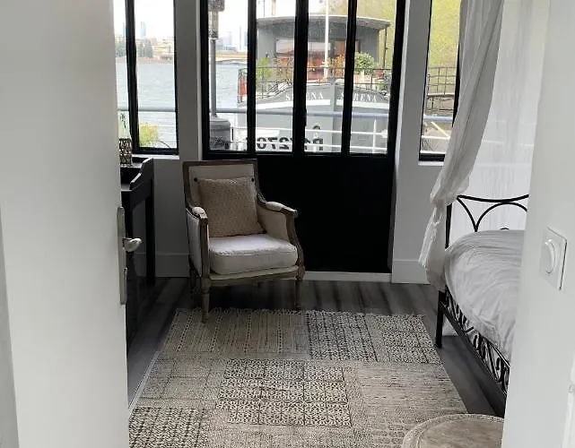 Loft Sur L'eau Avec Parking Apartment *